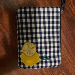 Small Wristlet